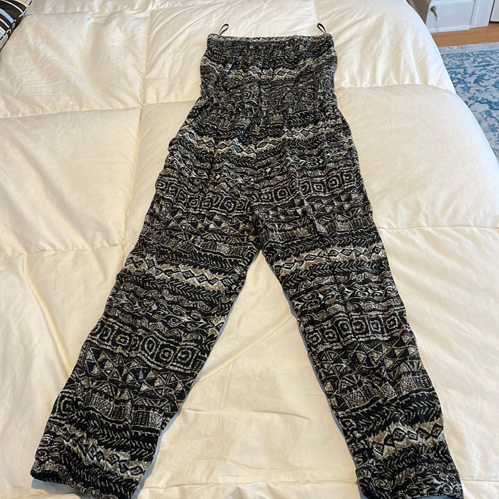 Forever 21 capri jumpsuit. F